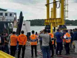 KMP Mulia Nusantara Terbakar di Perairan Telaga Punggur Batam, 122 Penumpang Selamat