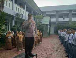 Kapolsek Bengkong Jadi Pembina Upacara di SMA Negeri 8, Tekankan Pentingnya Menjaga Kamtibmas