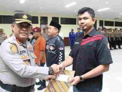 Sinergi dan Partisipasi Aktif dalam Menjaga Khamtibmas Kota Batam, Kapolresta Barelang Beri Penghargaan Kepada Komunitas Andalan Driver Online (KOMANDO)