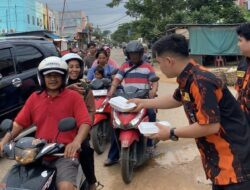SAPMA Pemuda Pancasila Batam Rutin Gelar “Jumat Berkah”, Bagikan Ratusan Nasi Kotak dan Sembako