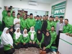 Serahkan SK DPAC se-Kota Batam, Rocky Marciano Bawole Ajak Kader PKB Bergerak Bersama