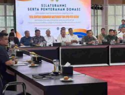 TNI AL KODAERAL IV BERSAMA PEMKO BATAM DUKUNG MISI KEMANUSIAAN SALURKAN BANTUAN BENCANA KE SUMATERA UTARA