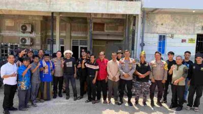 Kapolsek Batu Ampar Kompol Amru Abdulah Rangkul Tokoh Masyarakat dan LSM Tanjung Sengkung Bahas Masalah Gangguan Air Bersih