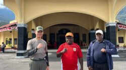 Jalin Silahturahmi Yang Erat, Satgas Yonif 136/TS Bersama  Kabupaten Puncak Jaya dan Forkopinda Senam Jantung Sehat