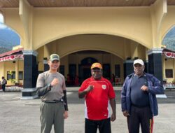 Jalin Silahturahmi Yang Erat, Satgas Yonif 136/TS Bersama  Kabupaten Puncak Jaya dan Forkopinda Senam Jantung Sehat