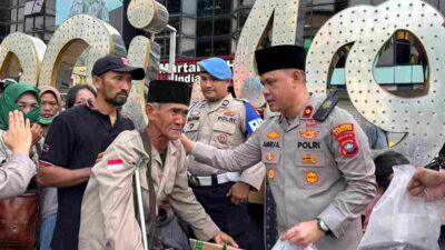 Polsek Batu Ampar dan Bhayangkari Bagikan 100 Paket Takjil di Sei Jodoh Batu Ampar