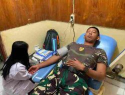 Ditengah Pelaksanaan Tugas Menjaga Keamanan, Prajurit Yonif 136/TS Donorkan Darah Untuk Masyarakat Puncak Jaya