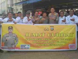 Kapolresta Barelang Turun Langsung Dengarkan Curhatan hingga Keluhan Warga Bengkong lewat Jumat Curhat