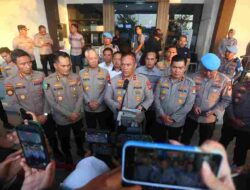 KAPOLDA KEPULAUAN RIAU MENEGASKAN PENANGANAN KASUS MENINGGALNYA BRIPDA NS DILAKSANAKAN SECARA TRANSPARAN, SATU TERDUGA PELAKU TELAH DIAMANKAN