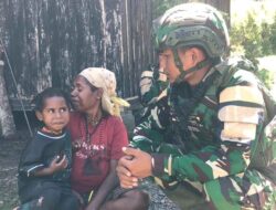 Satgas Yonif 136/Tuah Sakti Hadir dari Hati ke Hati: Anjangsana di Kalome Pererat Kemanunggalan TNI dan Rakyat