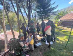 Sentuhan Hangat di Wilayah Penugasan: Aksi Nyata Satgas Yonif 136/Tuah Sakti Hadirkan Kepedulian dari Hati ke Hati