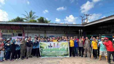 Polsek Batu Ampar Bersama Masyarakat Gelar Gotong Royong Dukung Gerakan Batam ASRI di Pasar Melcem