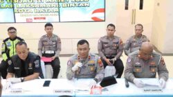 Satlantas Polresta Barelang Gelar Konferensi Pers Penanganan Kecelakaan di Dekat SD Negeri 001 Batam Kota