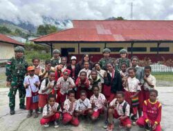 Peringati Hari Pendidikan Nasional, Komandan Satgas Yonif 136/Tuah Sakti, Letkol Inf Yudi Satria Prabowo, S.H., M.IP., Hadirkan Pembelajaran Penuh Ceria di Seluruh Pos Penugasan