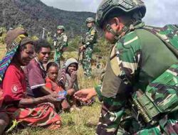 Di Tengah Cuaca Tak Menentu, Satgas 136/TS Hadirkan Harapan Kesehatan untuk Warga OnenduKampung Onendu, Distrik Nume, Kabupaten Puncak Jaya