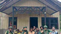Di Balik Penugasan di Papua, Satgas Yonif 136/Tuah Sakti Hadir Membawa Kepedulian bagi Warga Pedalaman