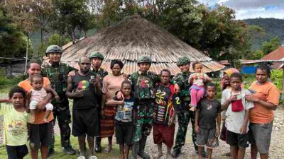 Dansatgas Yonif 136/Tuah Sakti, Letkol Inf Yudi Satria Prabowo, S.H., M.I.P Kehadiran Satgas Bukan Hanya Menjaga Stabilitas Keamanan Tetapi Membawa Kepedulian Bagi Warga Papua