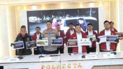 Polresta Barelang Tangkap Tiga Pelaku Pengelola Judi Online di Perumahan Mewah di Batam dengan Omset 10 Miliar Perbulan