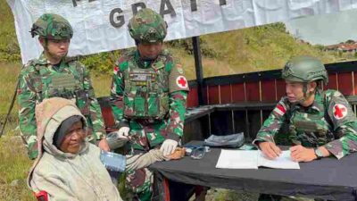Satgas Yonif Raider 136/Tuah Sakti Melalui Pos Nume Laksanakan Pengobatan Gratis Bagi Warga Kampung Jigonikme Puncak Jaya Papua