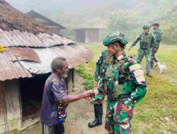 Di Balik Kabut Gurage, Prajurit Yonif 136/Tuah Sakti Hadir Membawa Rasa Aman dan Kepedulian