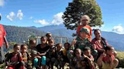 Hangatkan Pagi di Kampung Nume, Satgas Yonif 136/Tuah Sakti Hadir Menyapa Warga sebagai Keluarga