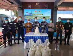 TNI AL GAGALKAN PENYELUNDUPAN 1,9 TON PASIR TIMAH KE MALAYSIA, SELAMATKAN POTENSI KERUGIAN NEGARA RP 1,52 MILIAR
