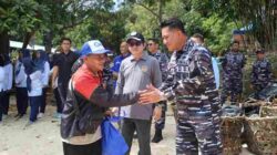 Semangat HUT Ke-1 Kodaeral Bertema Aku Cinta Laut, Kodaeral IV Gelar Aksi Bersih Bersih Pantai dan Bakti Sosial Bersama Masyarakat