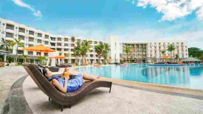 Perayaan Ulang Tahun ke-24 HARRIS Resort Waterfront Batam Gelar Giveaway Spesial dan Diskon Menginap 24%