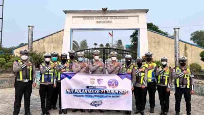 Polantas Karib, Gerak Cepat Satlantas Polres Bintan Bagikan 1000 Masker Kepada Masyarakat, Cegah Paparan Langsung Kabut Asap