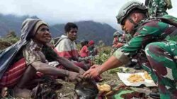 Satgas 136/TS Pos Nume Jalin Silaturahmi dan Dukung Hasil Kebun Warga Jigonikme Puncak Jaya Papua Tengah