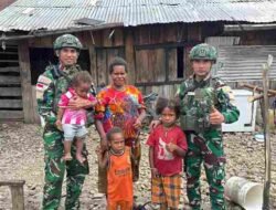 Pererat Silaturahmi, Satgas Yonif 136/TS Sambangi Warga Kampung Dolinggame Puncak Jaya Papua Tengah