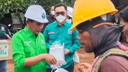 ​Tindak Lanjut Lanjut Instruksi Gus Muhaimin, PKB Kepri Bersama Gerbang Tani dan Garda Bangsa Distribusikan Masker di Galangan Batam.